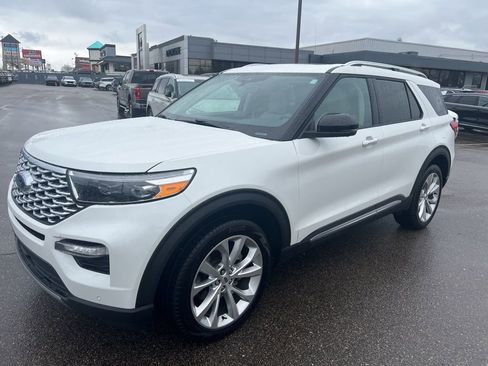 Used 2023 Ford Explorer Platinum w/ Technology Package AWD/4WD image 1