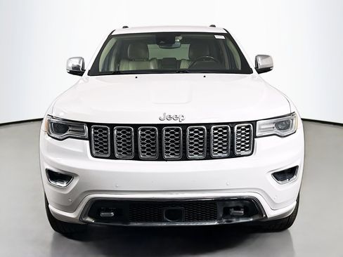 Used 2018 Jeep Grand Cherokee Overland image 2