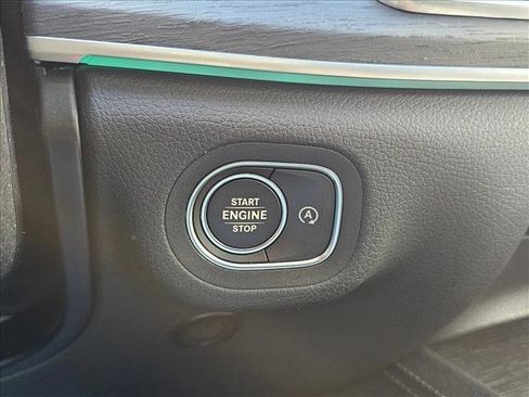 Used 2020 Mercedes-Benz GLE 350 4MATIC w/ Premium Package image 28