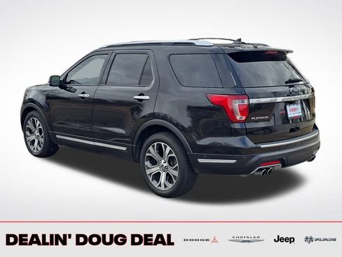 Used 2019 Ford Explorer Platinum image 4
