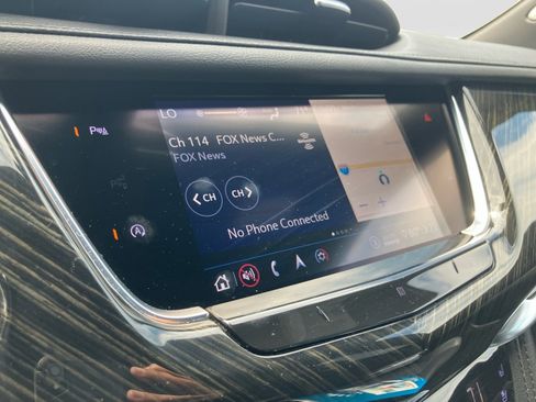 Used 2020 Cadillac XT6 Premium Luxury FWD image 19