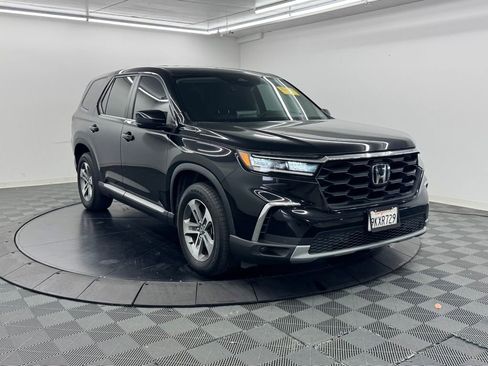 Used 2024 Honda Pilot EX-L image 4