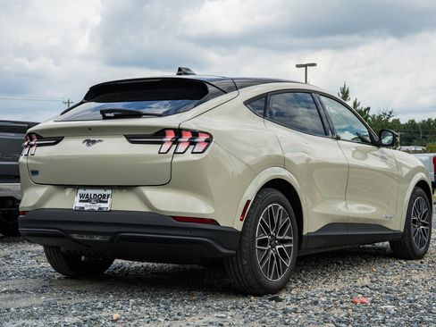 New 2025 Ford Mustang Mach-E Premium image 5