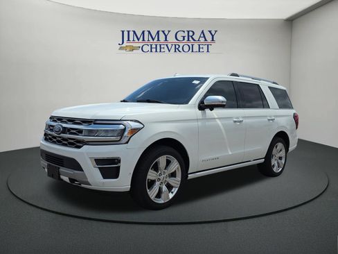 Used 2024 Ford Expedition Platinum AWD/4WD image 1