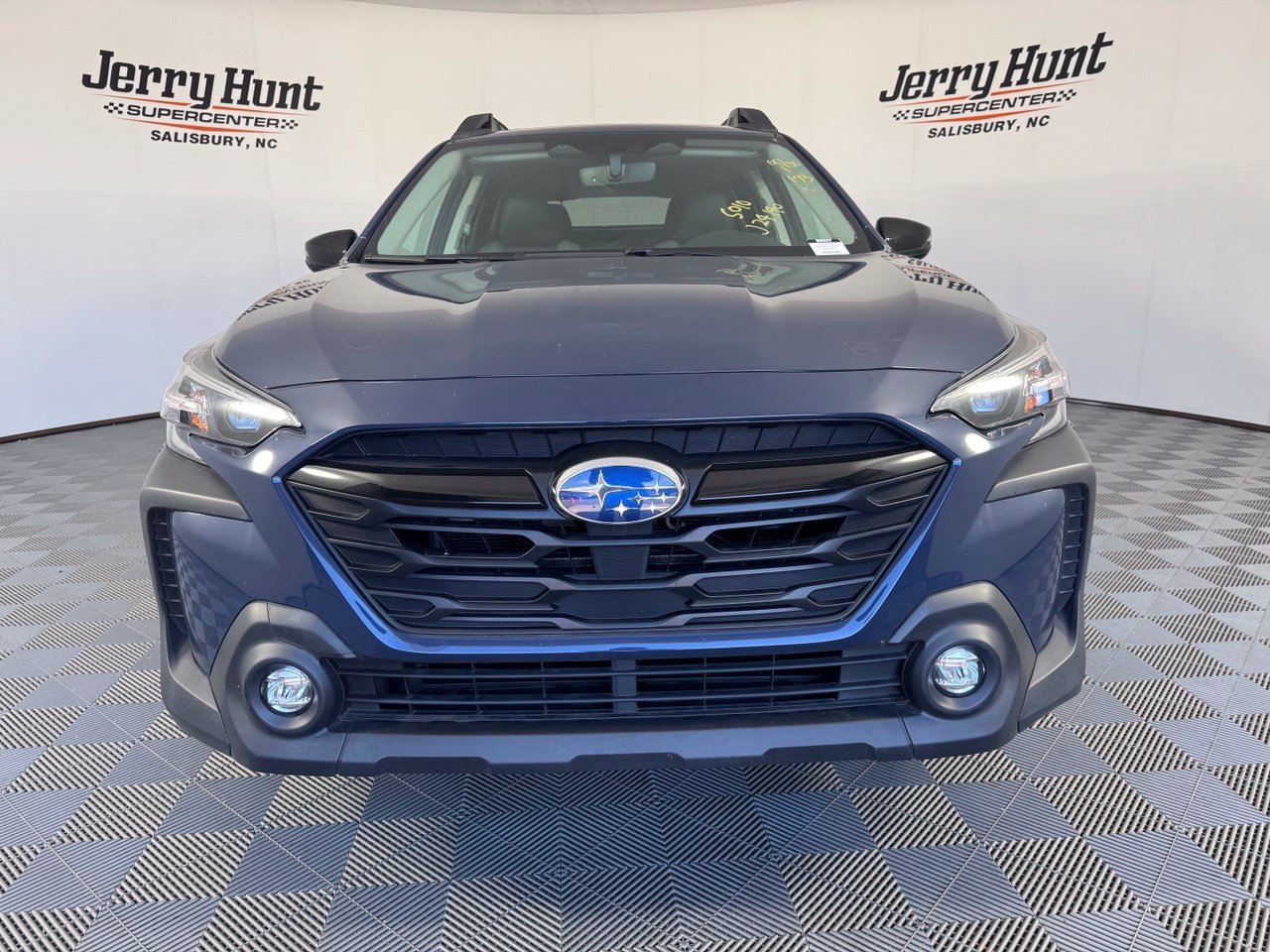 Used 2025 Subaru Outback Onyx Edition AWD/4WD image 5