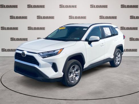 Used 2024 Toyota RAV4 XLE AWD/4WD image 1