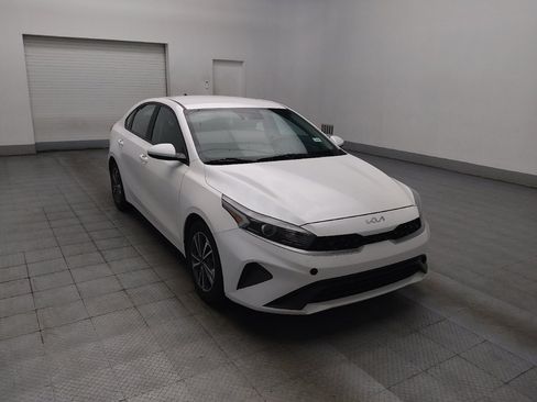 Used 2023 Kia Forte LXS FWD image 13