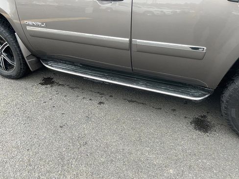 Used 2013 GMC Yukon Denali image 8