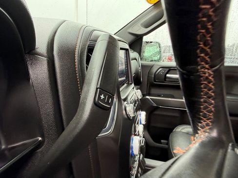 Used 2020 GMC Sierra 1500 AT4 w/ AT4 Premium Package image 16