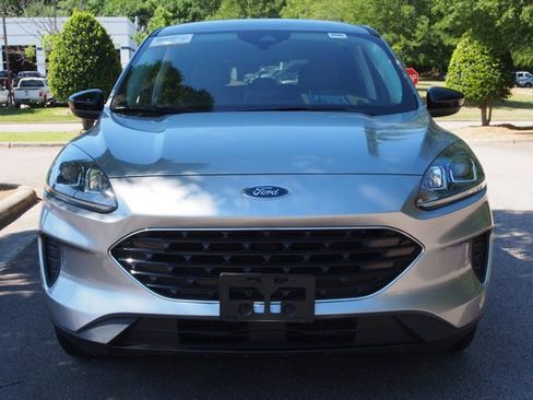 Certified 2022 Ford Escape SE w/ SE Sport Appearance Package image 2