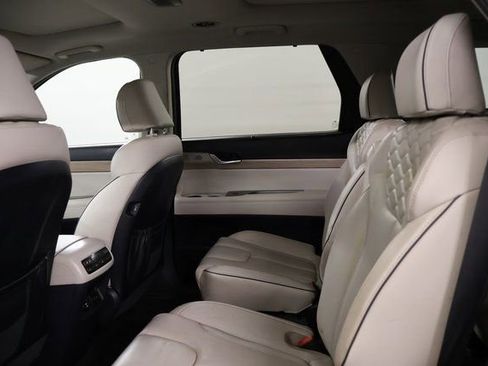 Used 2021 Hyundai Palisade Limited image 30