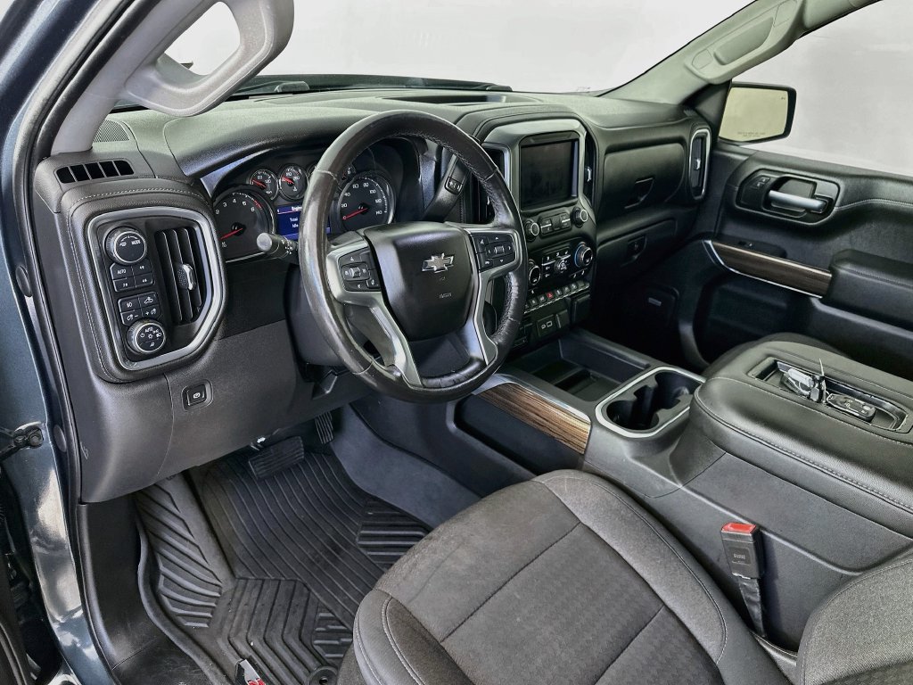 Used 2020 Chevrolet Silverado 1500 RST AWD/4WD image 30