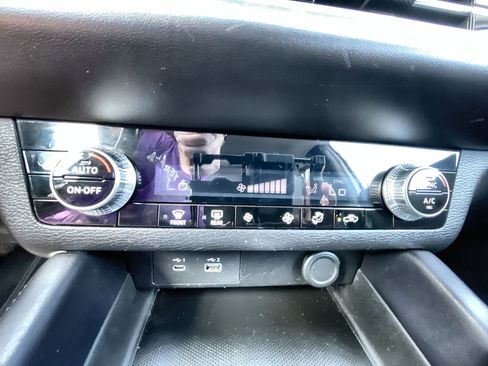 Used 2023 Mitsubishi Outlander SE image 18