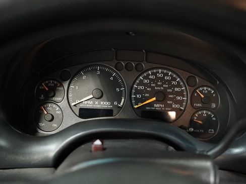 Used 2001 Chevrolet Blazer LS image 32