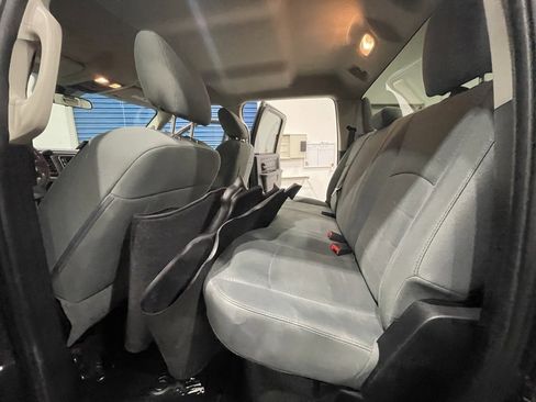 Used 2017 RAM 3500 Tradesman w/ Chrome Appearance Group image 15