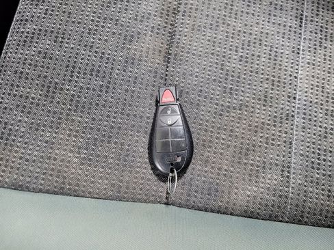 Used 2015 RAM 1500 Big Horn image 32