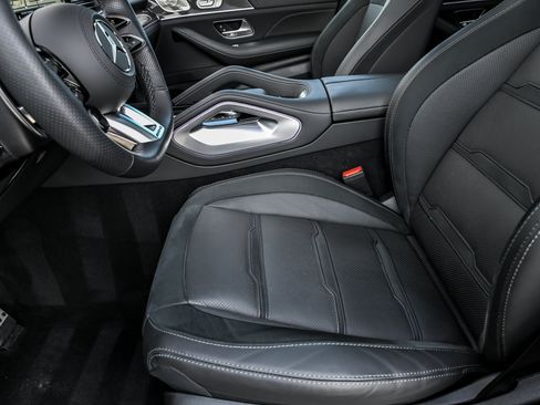 Used 2025 Mercedes-Benz GLE 63 AMG S image 21