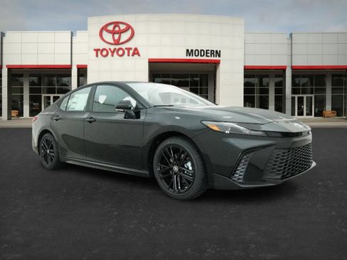 New 2026 Toyota Camry SE image 29