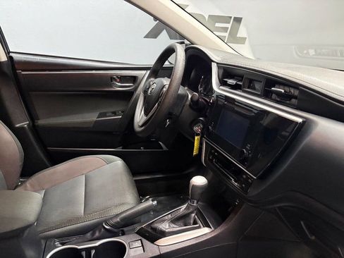 Used 2019 Toyota Corolla LE image 46