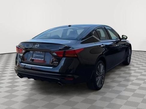 Used 2023 Nissan Altima 2.5 SL AWD/4WD image 3