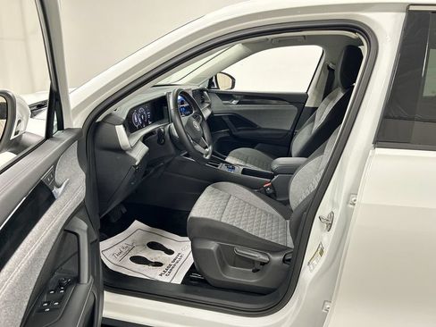 Certified 2026 Volkswagen Tiguan S AWD/4WD image 9