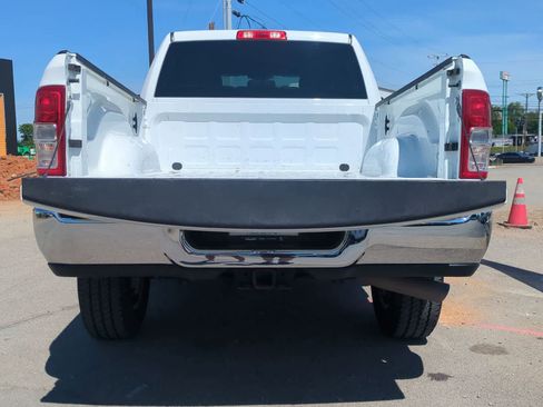 Certified 2024 RAM 2500 Big Horn AWD/4WD image 32