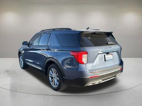 Certified 2021 Ford Explorer XLT w/ Equipment Group 202A RWD image 4