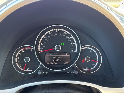 Used 2015 Volkswagen Beetle R-Line FWD image 10