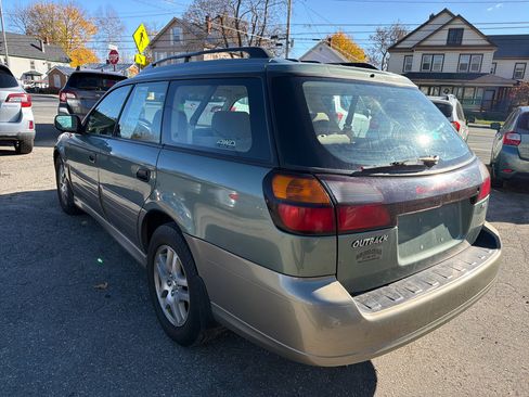 Used 2004 Subaru Outback Wagon image 3