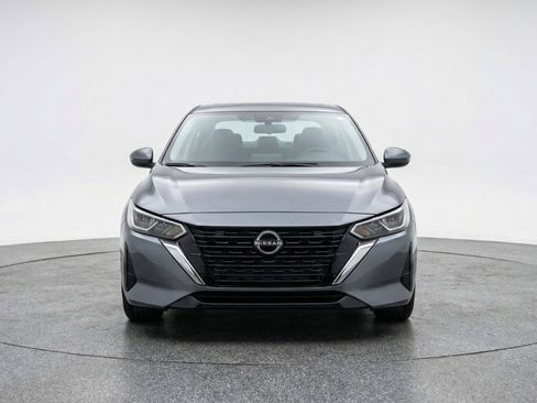 Used 2025 Nissan Sentra SV FWD image 2