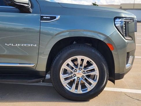 Used 2024 GMC Yukon SLT w/ SLT Premium Package RWD image 7
