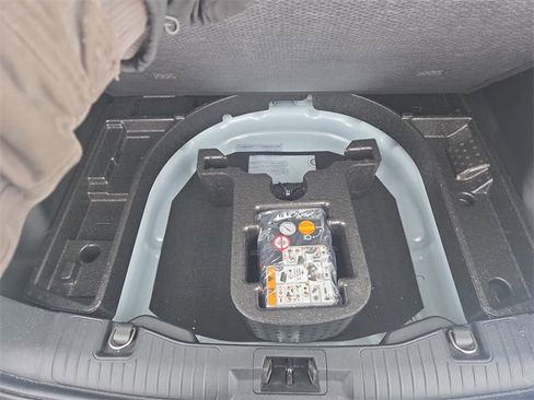 Certified 2022 Ford Escape SE w/ Cold Weather Package image 27