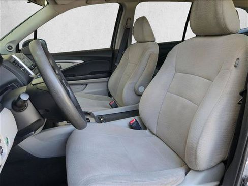 Used 2016 Honda Pilot LX image 10