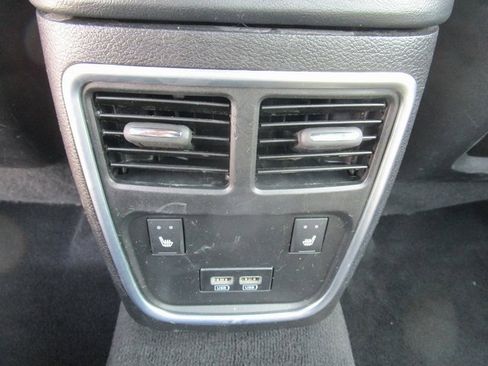 Used 2022 Dodge Charger SXT w/ Leather Interior Group image 16