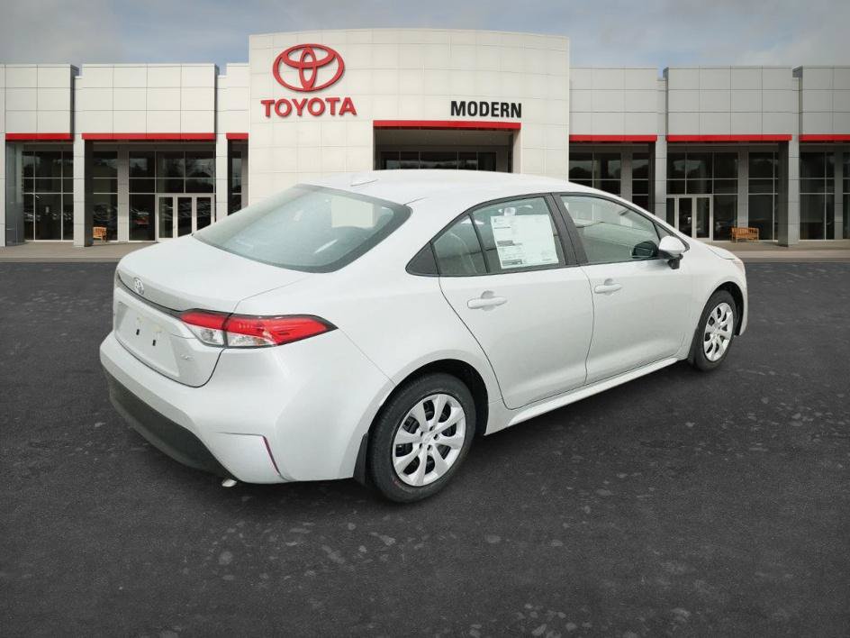 New 2027 Toyota Corolla LE FWD image 18