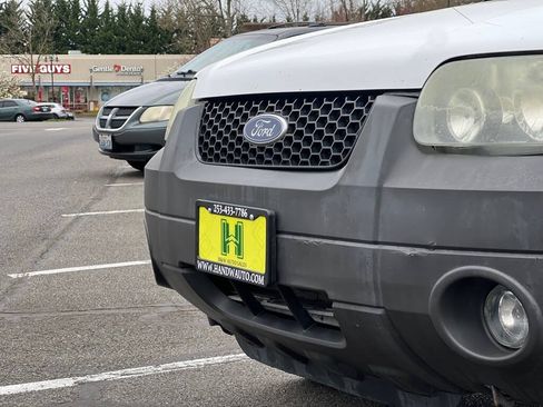 Used 2006 Ford Escape 4WD Hybrid image 19