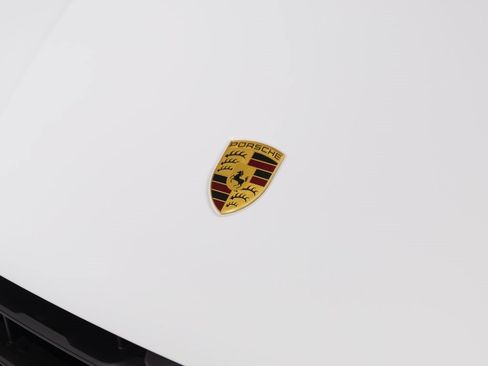 New 2026 Porsche Macan image 34