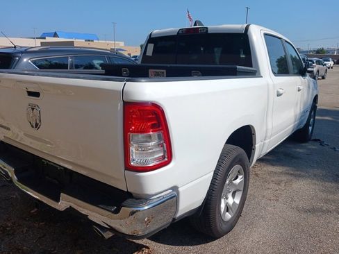Used 2022 RAM 1500 Big Horn AWD/4WD image 3