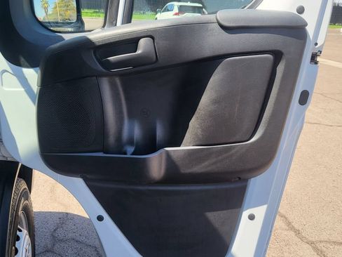 Used 2025 RAM ProMaster 3500 w/ Convenience Group FWD image 13