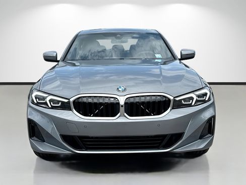 New 2026 BMW 330i xDrive Sedan w/ Premium Package AWD/4WD image 8