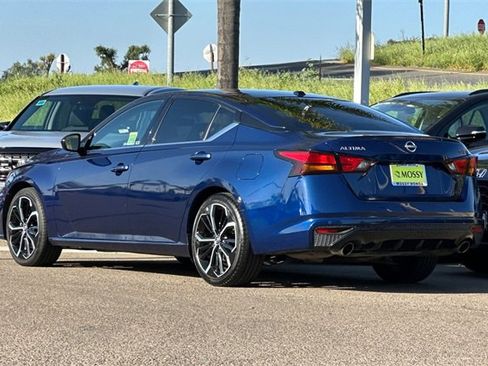 Used 2023 Nissan Altima 2.5 SR image 8