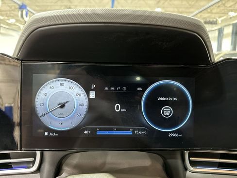 Used 2025 Hyundai Elantra SEL image 10