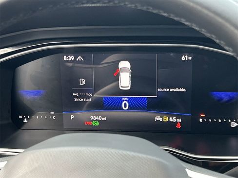 Certified 2024 Volkswagen Jetta SE w/ Panoramic Sunroof Package image 29