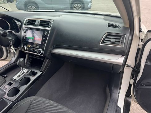 Used 2019 Subaru Outback 2.5i Premium AWD/4WD image 25