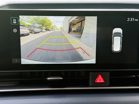 New 2025 Kia Carnival EX image 21