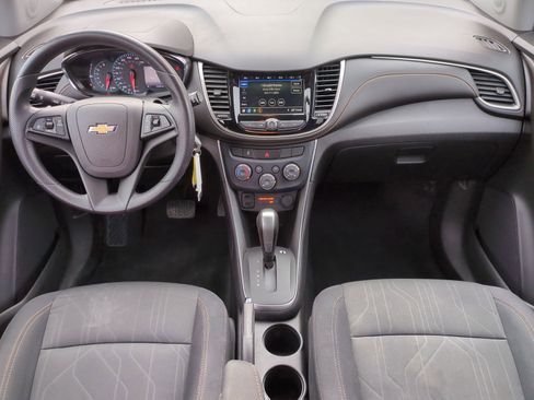Used 2019 Chevrolet Trax LT w/ LPO, Cargo Package image 18