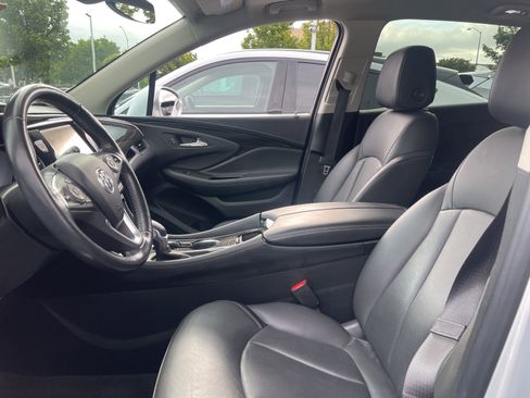 Used 2019 Buick Envision Essence FWD image 5