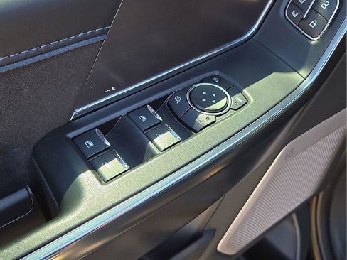 Used 2025 Ford F150 Platinum w/ Equipment Group 702A High image 20