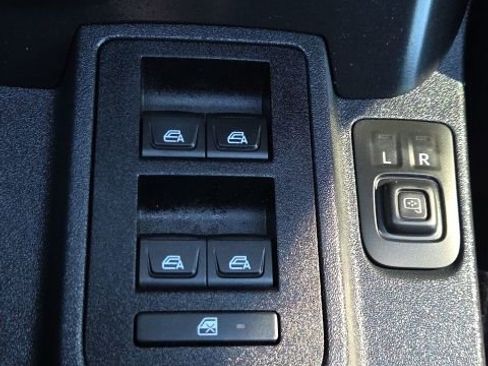 Used 2024 Ford Bronco Big Bend w/ Sasquatch Package image 26