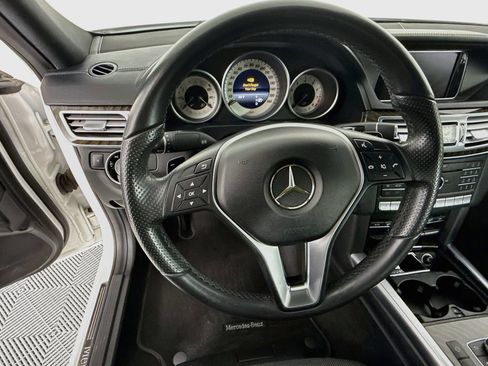 Used 2016 Mercedes-Benz E 400 Sedan image 12